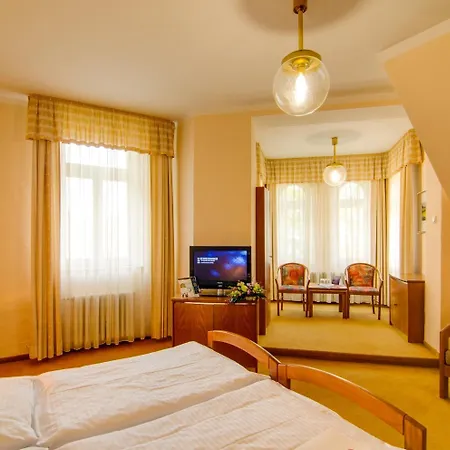 Sport Hofmann - Fitness & Tenis Гостевой дом